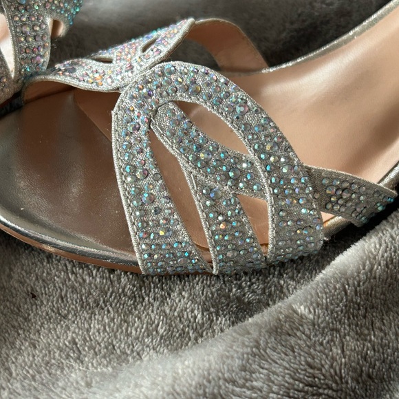Cute sparkly kitten heels - Picture 4 of 4